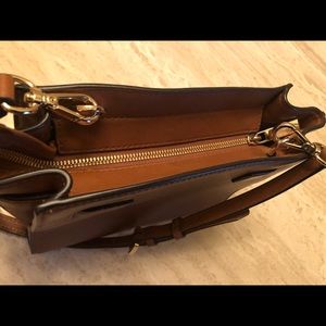 Authentic Michael Kors Small satchel brown